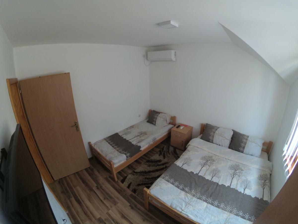 Apartment And Rooms Konak Вишеград Экстерьер фото